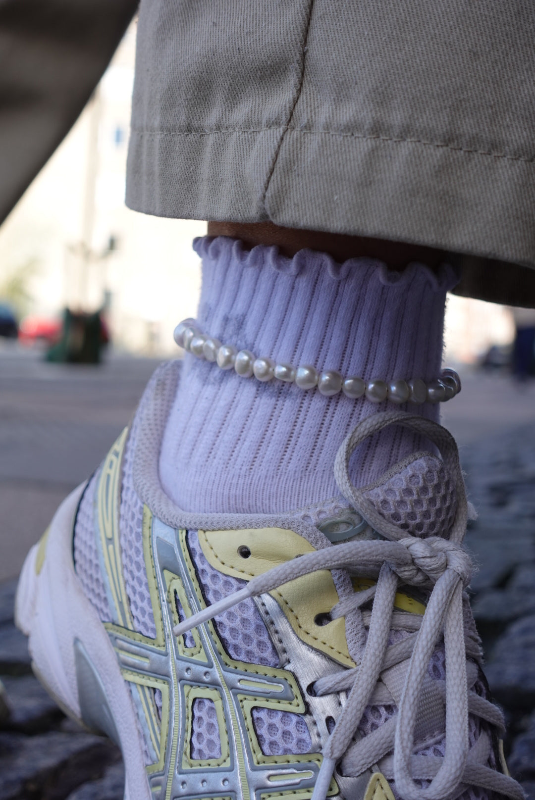 Ankle bracelet with freshwater pearls