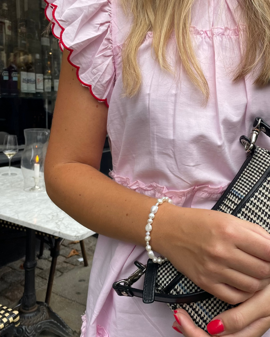 Bracelet with freshwater pearls