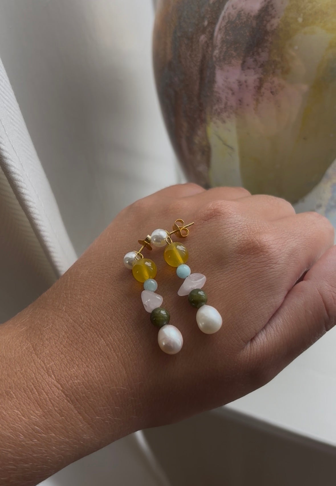 Stud earrings with freshwater pearls, colored beads and crystals